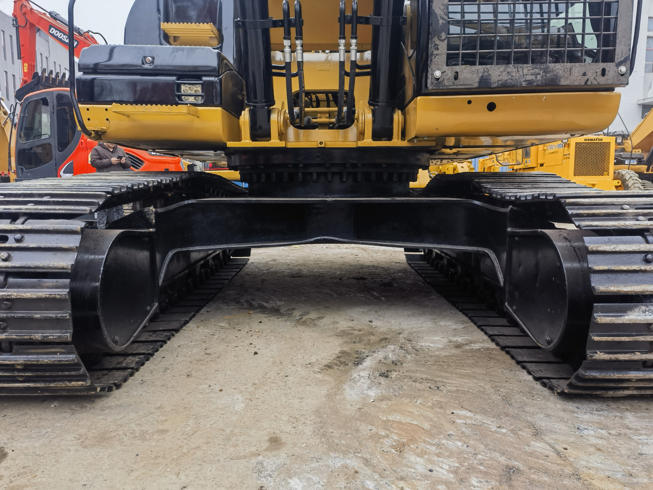 CATERPILLAR 330 D - Гусеничный экскаватор: фото 3 CATERPILLAR 330 D - Гусеничный экскаватор: фото 3