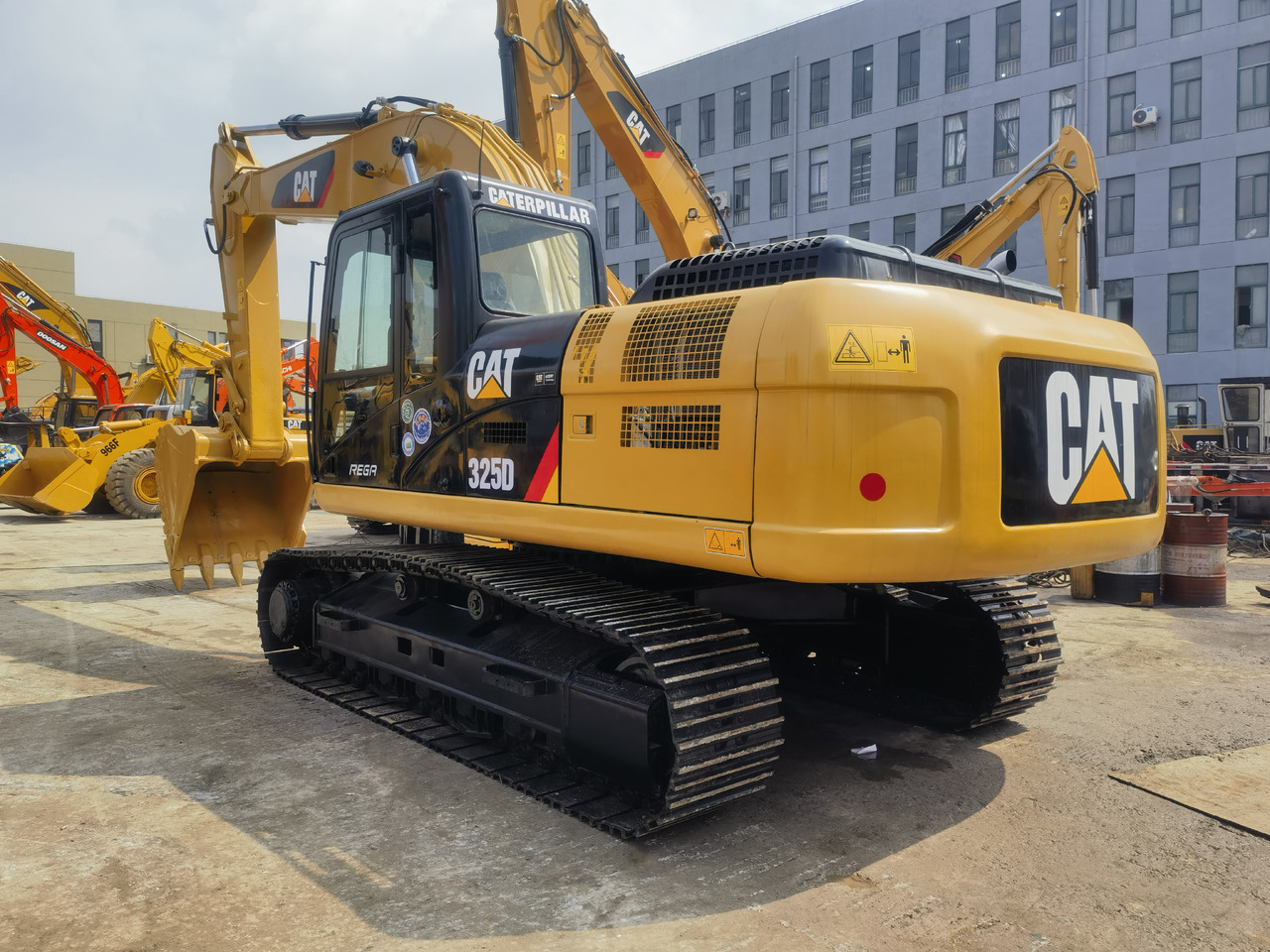CATERPILLAR CAT 325D Excavator - Гусеничный экскаватор: фото 2 CATERPILLAR CAT 325D Excavator - Гусеничный экскаватор: фото 2