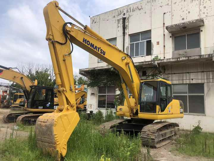 Cheap crawler excavator Komatsu PC220-7 hydraulic Excavator secondhand used komatsu pc 200-7 pc220-7 excavator for sale - Гусеничный экскаватор: фото 5 Cheap crawler excavator Komatsu PC220-7 hydraulic Excavator secondhand used komatsu pc 200-7 pc220-7 excavator for sale - Гусеничный экскаватор: фото 5