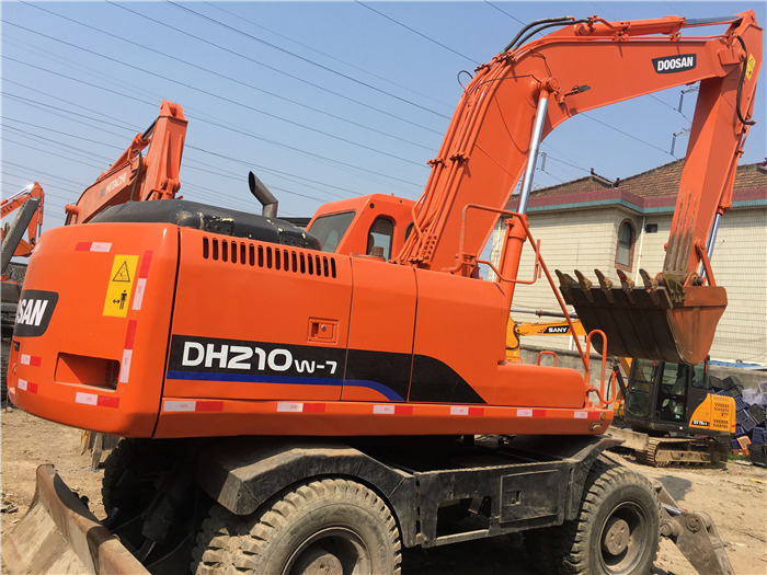 Doosan DH210w-7 wheel excavator - Колёсный экскаватор: фото 1 Doosan DH210w-7 wheel excavator - Колёсный экскаватор: фото 1