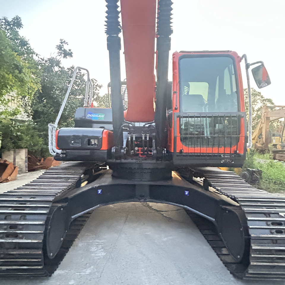 Doosan DX300LC Crawler Excavator - Гусеничный экскаватор: фото 2 Doosan DX300LC Crawler Excavator - Гусеничный экскаватор: фото 2