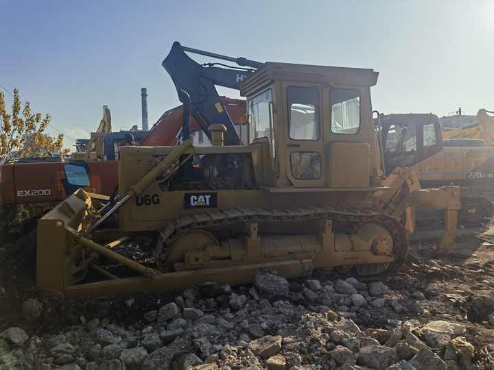 Excellent Condition Used Bulldozers CAT D6G Original Japanese Second Hand CAT D6G in stock in china - Бульдозер: фото 5 Excellent Condition Used Bulldozers CAT D6G Original Japanese Second Hand CAT D6G in stock in china - Бульдозер: фото 5
