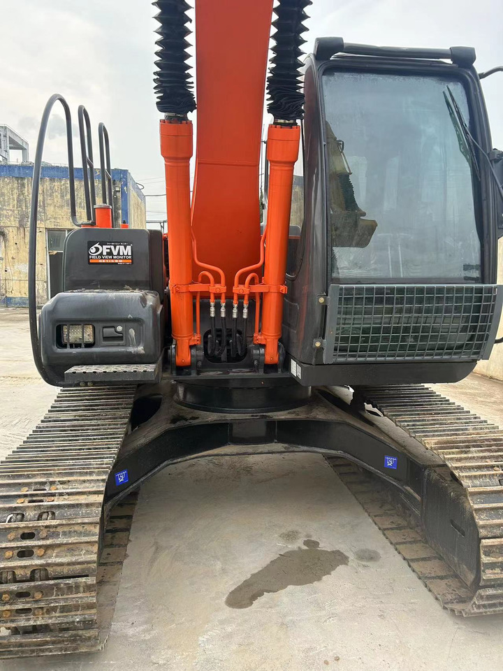 Hitachi ZX120 Excavator - Гусеничный экскаватор: фото 4 Hitachi ZX120 Excavator - Гусеничный экскаватор: фото 4