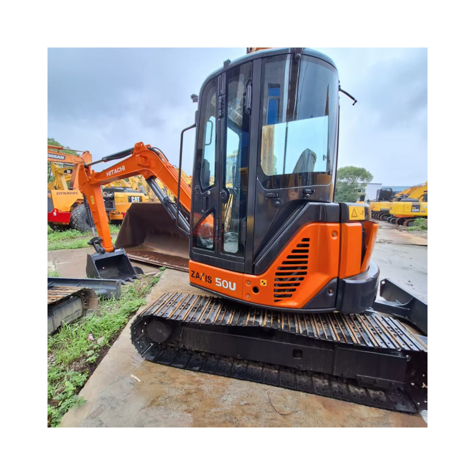 Hitachi ZX50 Excavator - Гусеничный экскаватор: фото 2 Hitachi ZX50 Excavator - Гусеничный экскаватор: фото 2