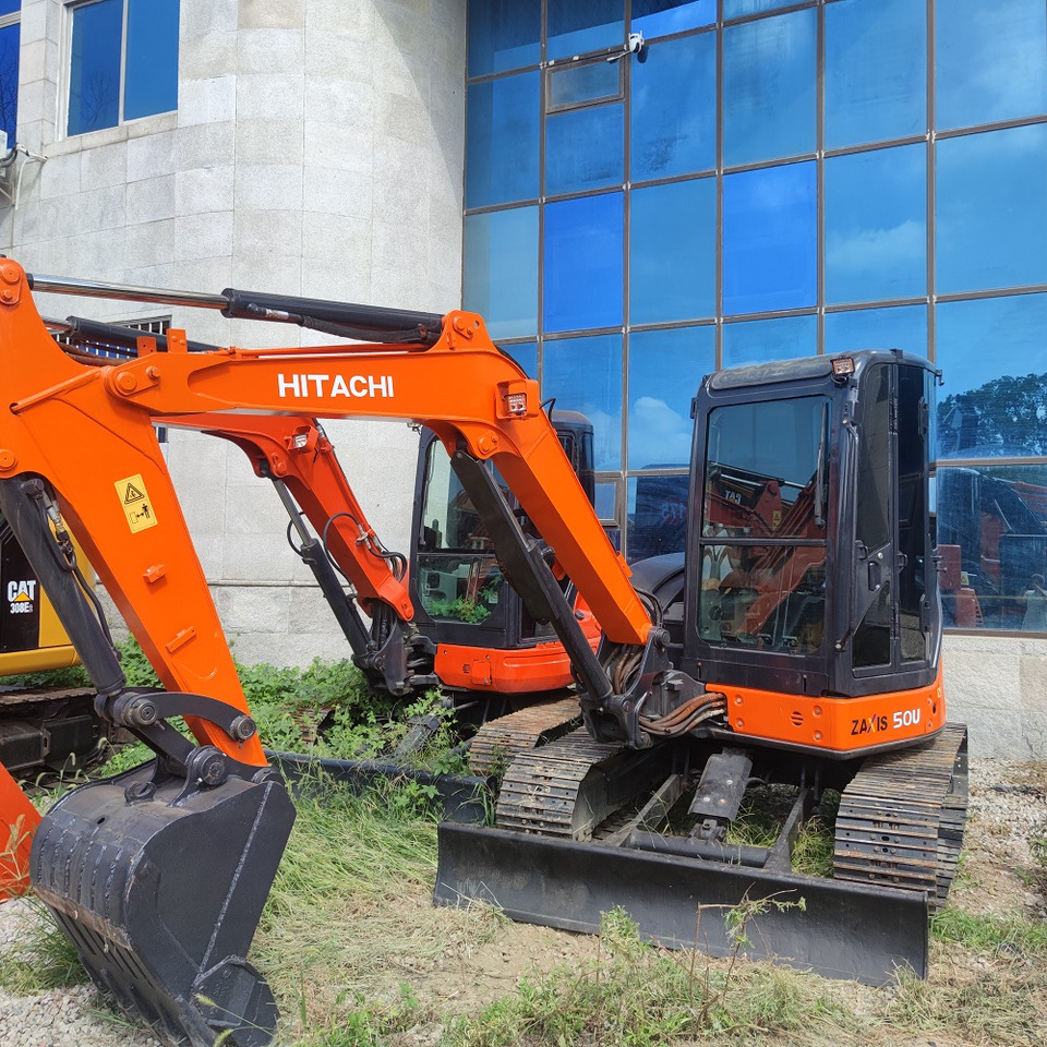 Hitachi ZX50U Excavator - Гусеничный экскаватор: фото 3 Hitachi ZX50U Excavator - Гусеничный экскаватор: фото 3