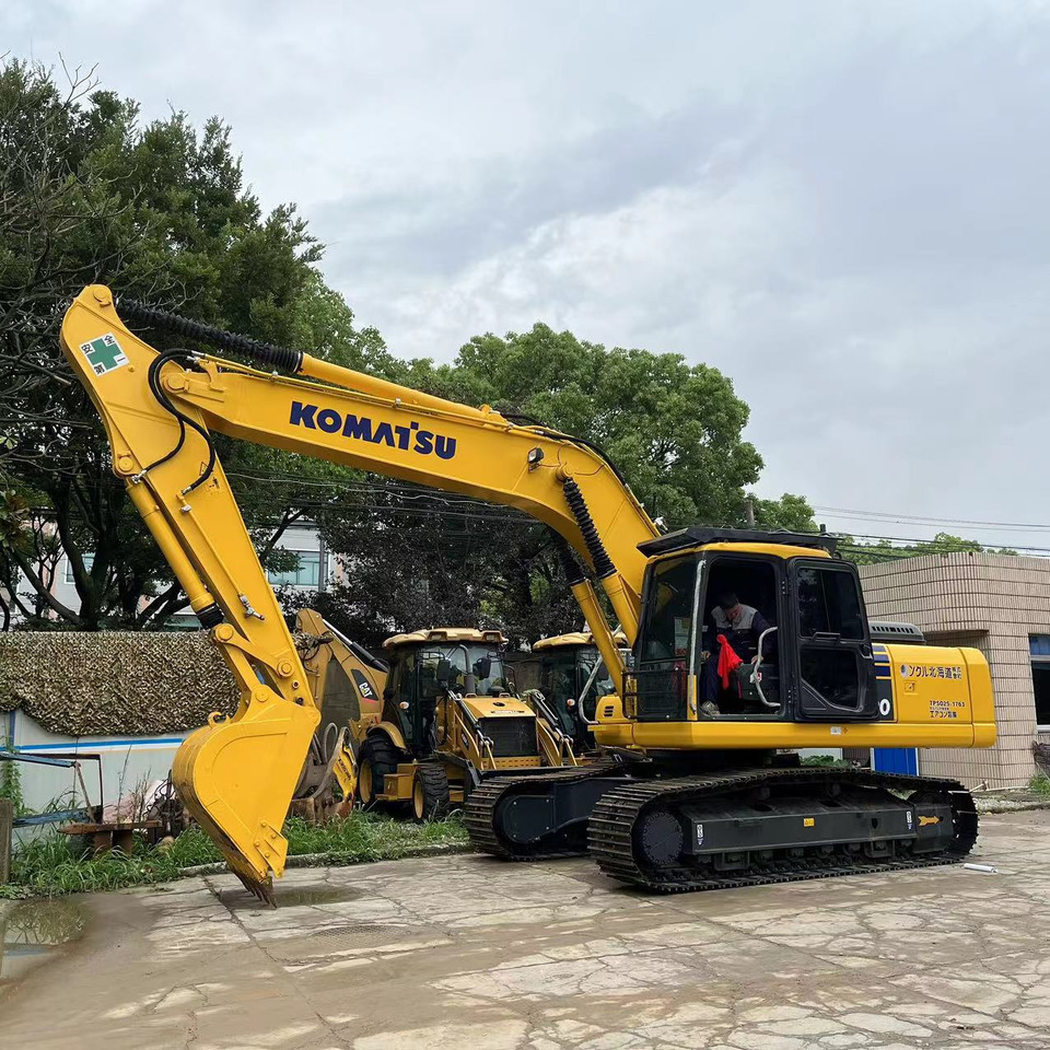 Komatsu PC 220-8 Excavator - Гусеничный экскаватор: фото 4 Komatsu PC 220-8 Excavator - Гусеничный экскаватор: фото 4