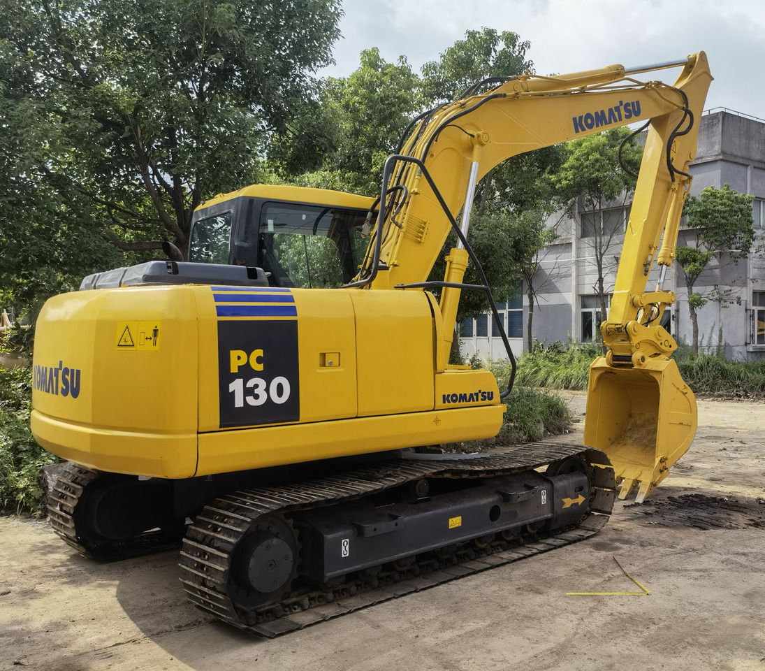 Komatsu PC130-7 Excavator - Гусеничный экскаватор: фото 1 Komatsu PC130-7 Excavator - Гусеничный экскаватор: фото 1