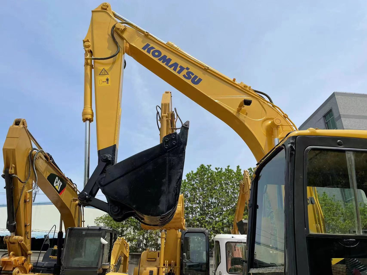 Komatsu PC130-7 excavator - Гусеничный экскаватор: фото 4 Komatsu PC130-7 excavator - Гусеничный экскаватор: фото 4