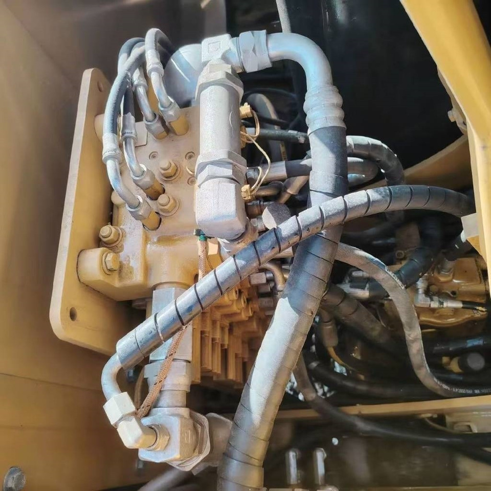 CAT 308 C  - Гусеничный экскаватор: фото 3 CAT 308 C  - Гусеничный экскаватор: фото 3