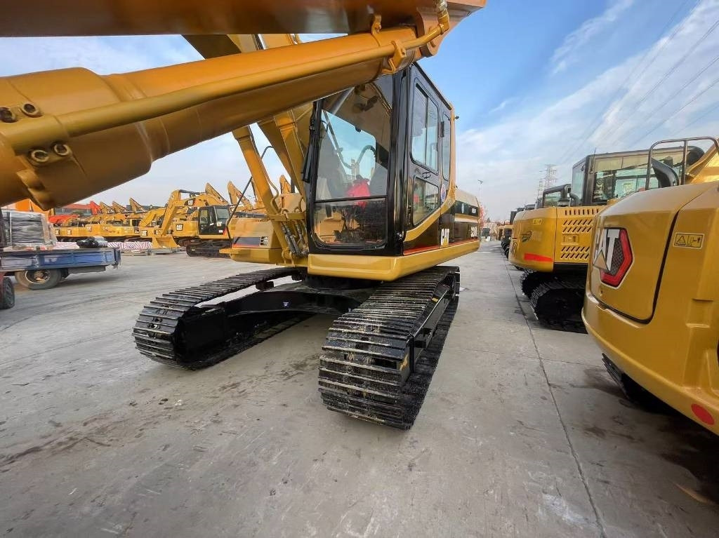 CAT 320 B  - Гусеничный экскаватор: фото 3 CAT 320 B  - Гусеничный экскаватор: фото 3