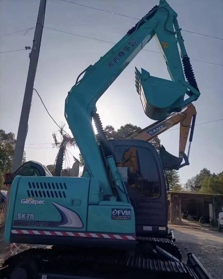 Kobelco 75 - Гусеничный экскаватор: фото 1 Kobelco 75 - Гусеничный экскаватор: фото 1