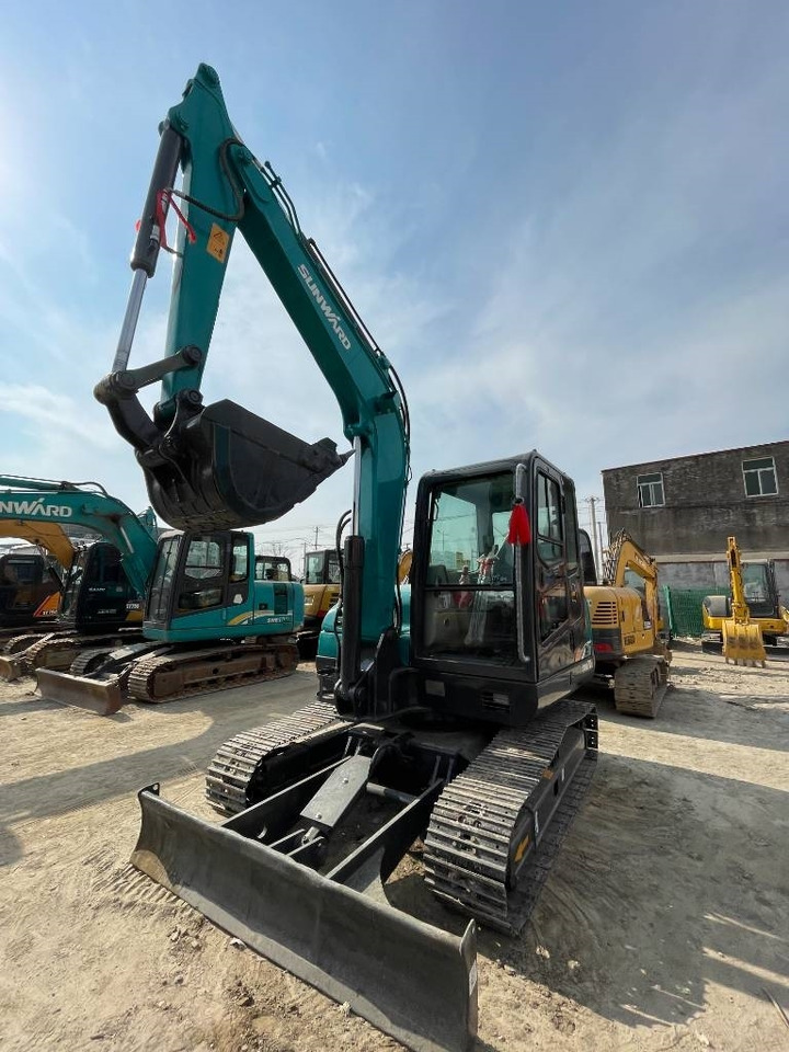 Sunward 70 - Мини-экскаватор: фото 3 Sunward 70 - Мини-экскаватор: фото 3