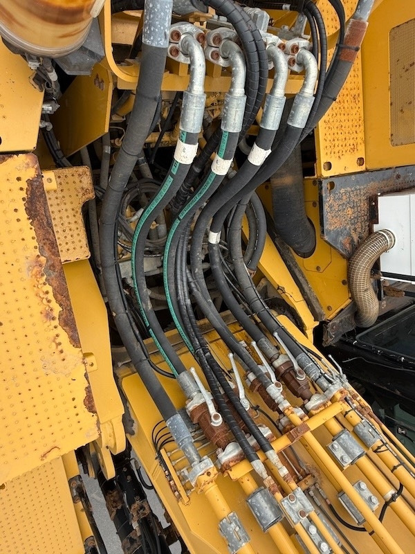 Гусеничный экскаватор CAT 374 F L: фото 29