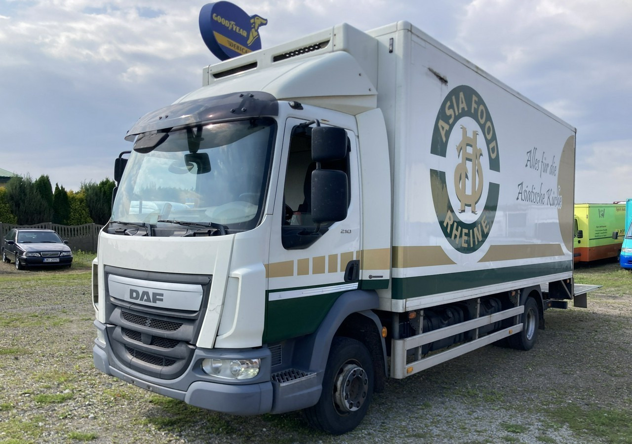 DAF Inny DAF DAF LF210FA Chłodnia Konvekta Hydro klapa 2014 - Фургон-рефрижератор: фото 2 DAF Inny DAF DAF LF210FA Chłodnia Konvekta Hydro klapa 2014 - Фургон-рефрижератор: фото 2