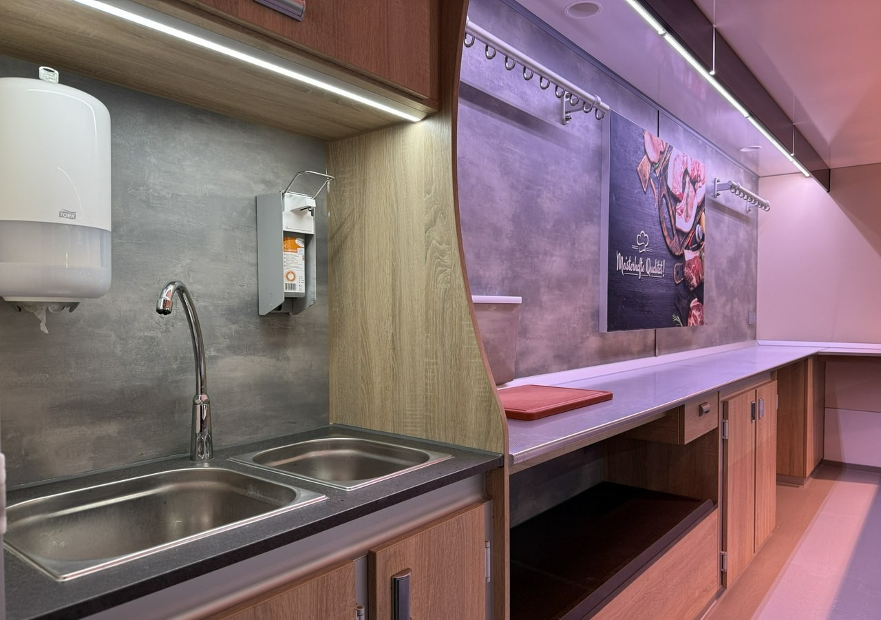 Fiat Ducato Autosklep wędlin Gastronomiczna food truck foodtruck sklep Borco 202 - Другая техника: фото 4 Fiat Ducato Autosklep wędlin Gastronomiczna food truck foodtruck sklep Borco 202 - Другая техника: фото 4