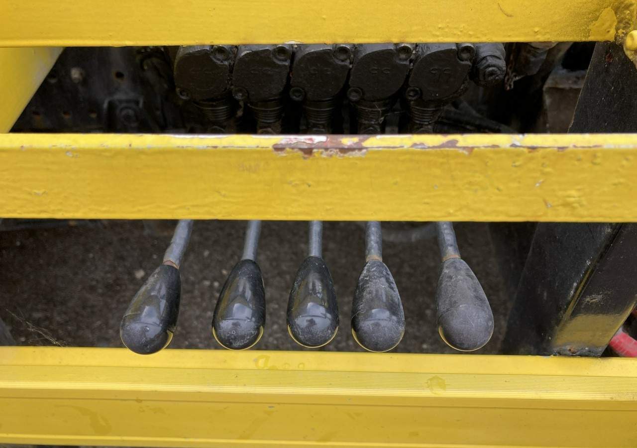 Портальный бункеровоз Inna Inny PFAU Canter Fuso Bramowiec do wywozu kontenerów Klina 2009: фото 13 Портальный бункеровоз Inna Inny PFAU Canter Fuso Bramowiec do wywozu kontenerów Klina 2009: фото 13