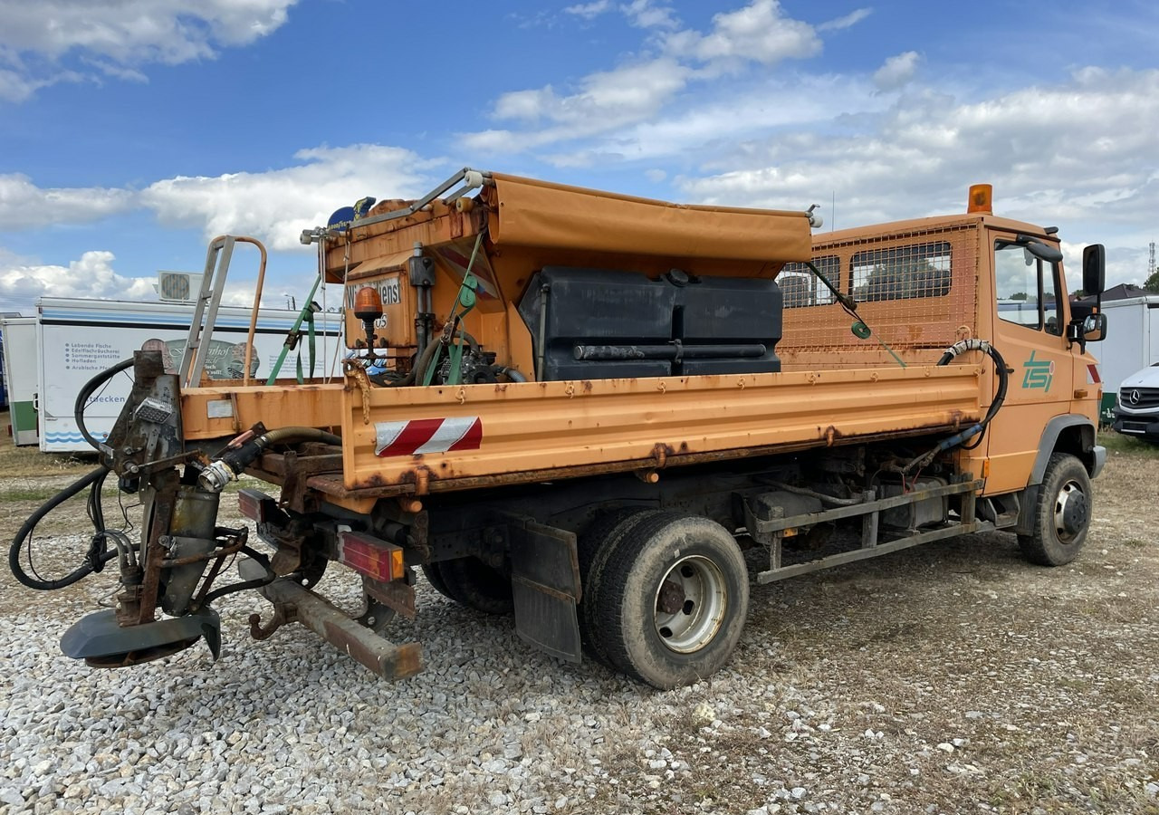 Mercedes-Benz Inny Mercedes-Benz Mercedes Vario 815 Wywrotka 4X4 2004 - Снегоуборочная машина: фото 3 Mercedes-Benz Inny Mercedes-Benz Mercedes Vario 815 Wywrotka 4X4 2004 - Снегоуборочная машина: фото 3