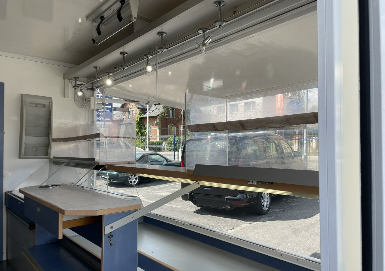 Торговый грузовик Opel Vivaro Autosklep pieczywa Sklep bar Gastronomiczny Food Truck Foodtruck 200: фото 9 Торговый грузовик Opel Vivaro Autosklep pieczywa Sklep bar Gastronomiczny Food Truck Foodtruck 200: фото 9