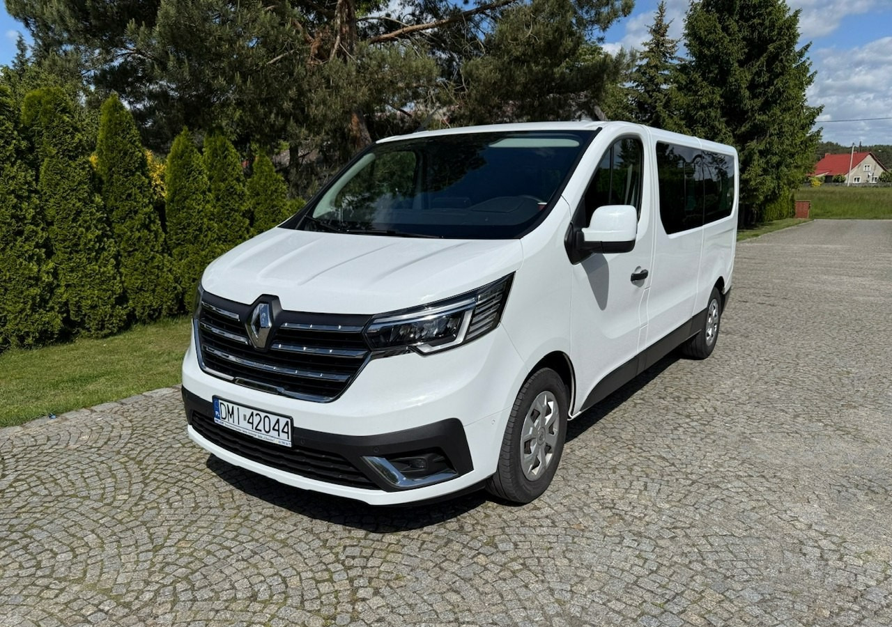 Renault Trafic III 2.0dci 110KM L2H1 LONG 9-osobowy 2xKlima Navi Kamera 2022 - Легковой автомобиль: фото 1 Renault Trafic III 2.0dci 110KM L2H1 LONG 9-osobowy 2xKlima Navi Kamera 2022 - Легковой автомобиль: фото 1