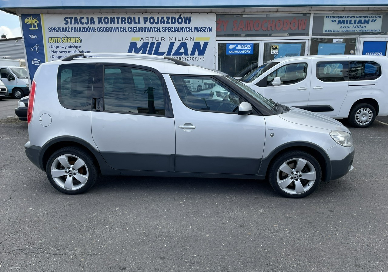 Легковой автомобиль Skoda Roomster I Roomster Scout 1.6-16V Klima 2012: фото 11