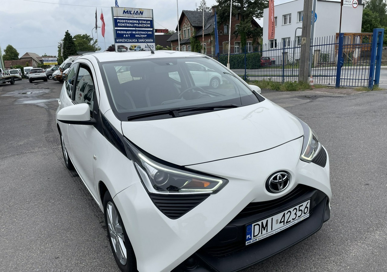 Toyota Aygo II Toyota Aygo 1.0 VVT-i JBL Edition bezyna+LPG Salon PL 2020 - Хэтчбек: фото 4 Toyota Aygo II Toyota Aygo 1.0 VVT-i JBL Edition bezyna+LPG Salon PL 2020 - Хэтчбек: фото 4