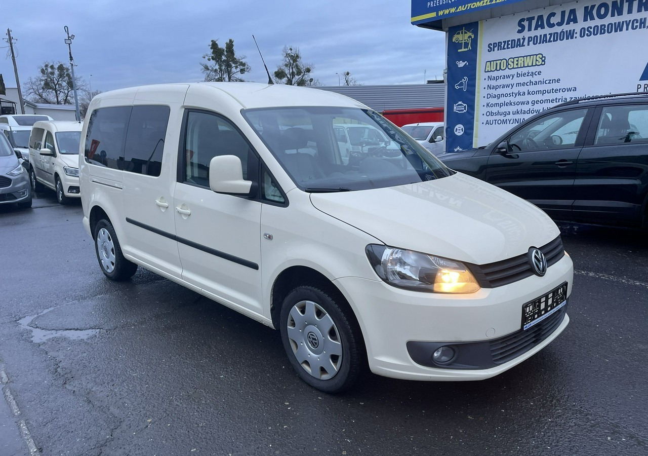 Volkswagen Caddy III Caddy 1.6 TDI dla Niepełnosprawnych inwalida rampa 2015 - Легковой автомобиль: фото 3 Volkswagen Caddy III Caddy 1.6 TDI dla Niepełnosprawnych inwalida rampa 2015 - Легковой автомобиль: фото 3