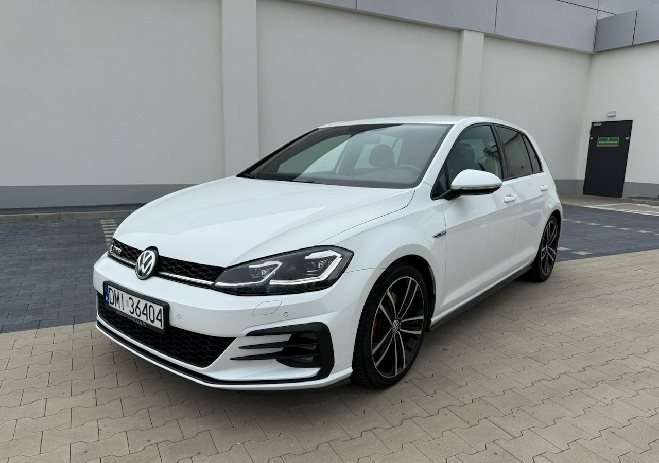 Volkswagen Golf VII GTD 2.0TDI 184KM FullLed Navi Klimatronik ACC Asystenci - Седан: фото 1 Volkswagen Golf VII GTD 2.0TDI 184KM FullLed Navi Klimatronik ACC Asystenci - Седан: фото 1