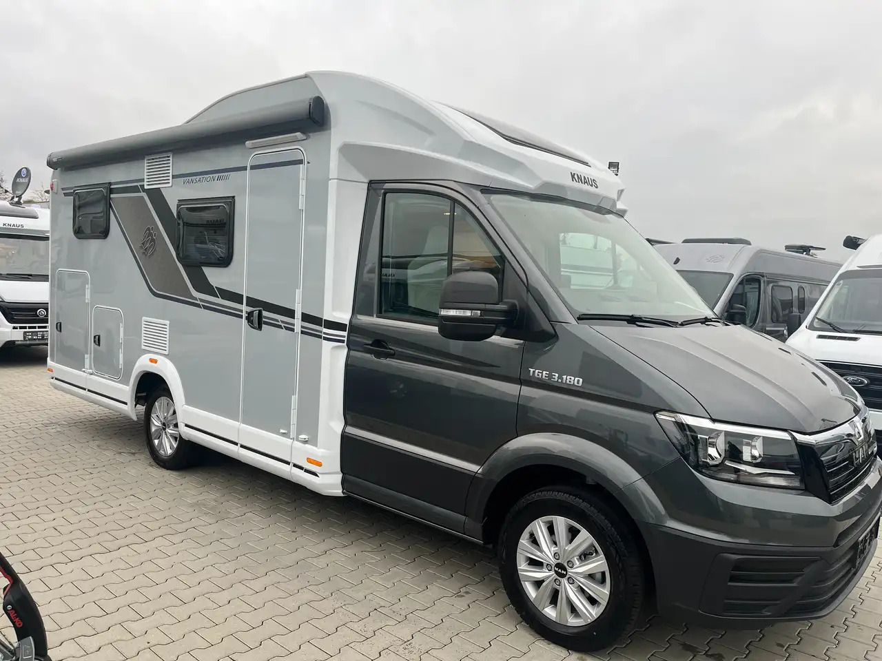 Knaus VAN WAVE 640 MEG VANSATION - Полуинтегрированный автодом: фото 2 Knaus VAN WAVE 640 MEG VANSATION - Полуинтегрированный автодом: фото 2
