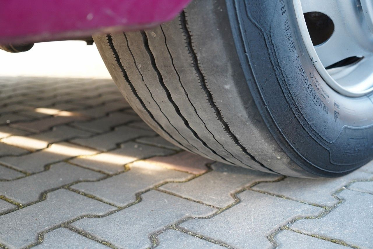 Грузовик с закрытым кузовом DAF CF 450 / ZESTAW TANDEM / KONTENER / 120 M3 / PR: фото 25 Грузовик с закрытым кузовом DAF CF 450 / ZESTAW TANDEM / KONTENER / 120 M3 / PR: фото 25