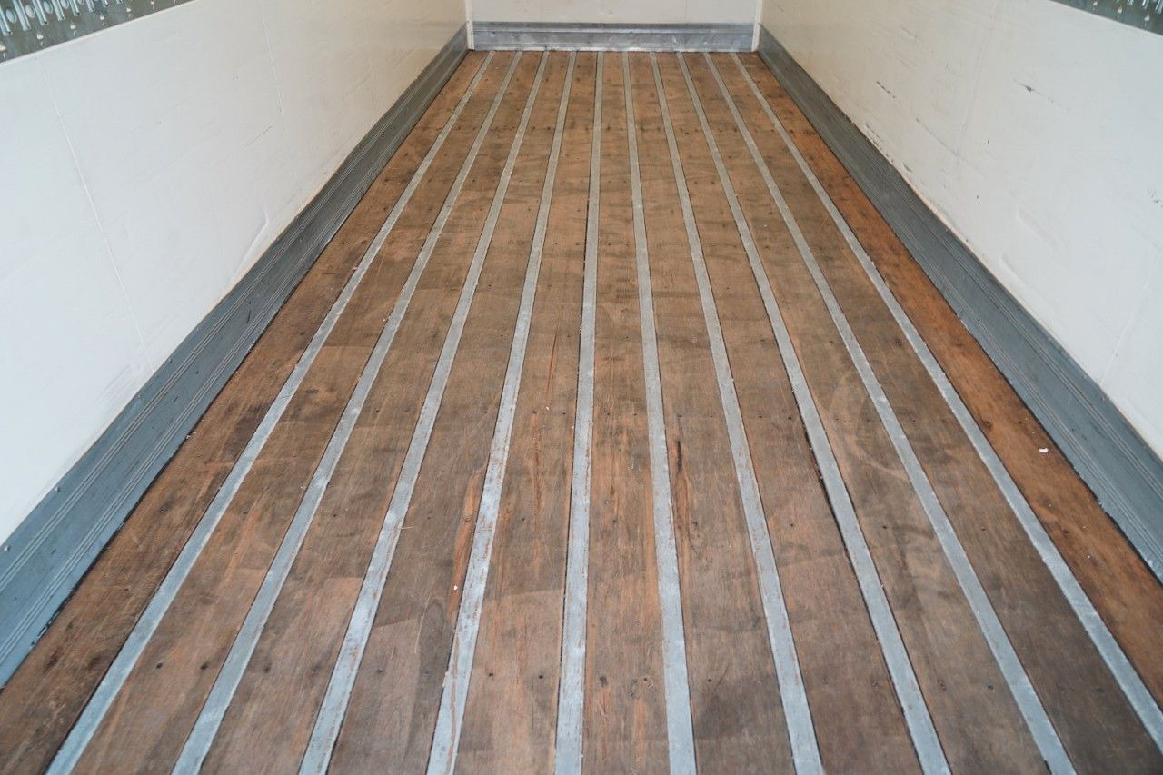 Грузовик с закрытым кузовом DAF CF 450 / ZESTAW TANDEM / KONTENER / 120 M3 / PR: фото 24 Грузовик с закрытым кузовом DAF CF 450 / ZESTAW TANDEM / KONTENER / 120 M3 / PR: фото 24