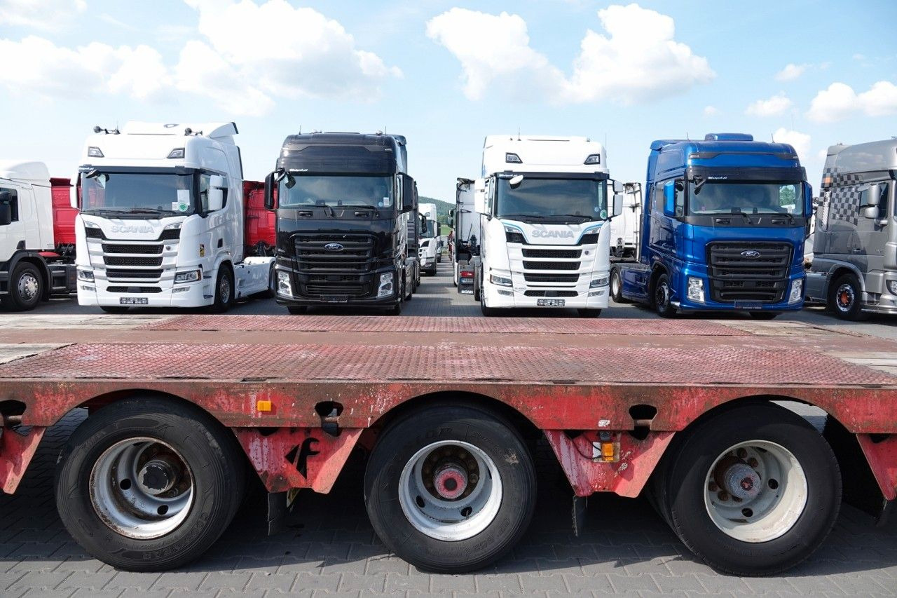 Низкорамный полуприцеп Faymonville NISKOPODWOZIE / STN-3A / ROZCIĄGANA / LAWETA /: фото 14 Низкорамный полуприцеп Faymonville NISKOPODWOZIE / STN-3A / ROZCIĄGANA / LAWETA /: фото 14