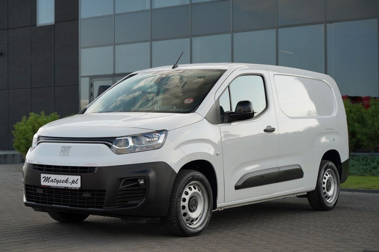 Fiat DOBLO / FURGON / BLASZAK / 2023 R / SPROWADZON - Легковой фургон: фото 1 Fiat DOBLO / FURGON / BLASZAK / 2023 R / SPROWADZON - Легковой фургон: фото 1
