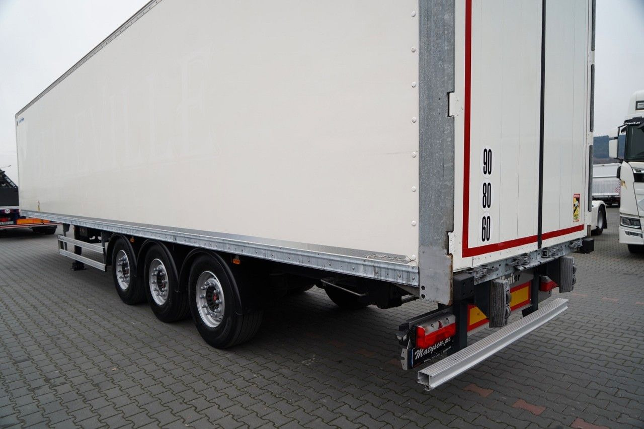 LeciTrailer KONTENER / SAF / 2019 ROK в лизинг LeciTrailer KONTENER / SAF / 2019 ROK: фото 11 LeciTrailer KONTENER / SAF / 2019 ROK в лизинг LeciTrailer KONTENER / SAF / 2019 ROK: фото 11