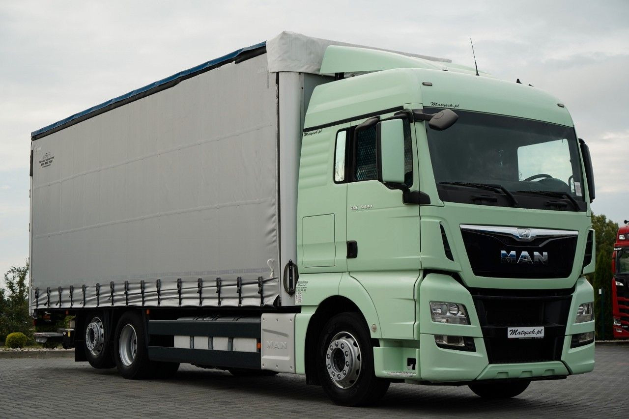 MAN TGX 26.440 / 6x2 / FIRANKA - 8,15 m / SOLÓWKA / MAN TGX 26.440 / 6x2 / FIRANKA - 8,15 m / SOLÓWKA / - Тентованный грузовик: фото 1 MAN TGX 26.440 / 6x2 / FIRANKA - 8,15 m / SOLÓWKA / MAN TGX 26.440 / 6x2 / FIRANKA - 8,15 m / SOLÓWKA / - Тентованный грузовик: фото 1