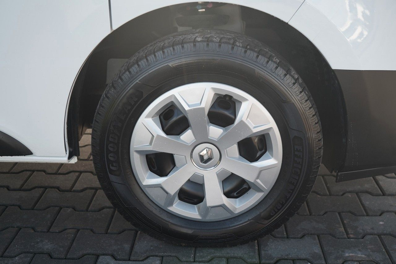 Renault TRAFIC III / BUS / 9 MIEJSC / 90 TYS KM / PIERWS в лизинг Renault TRAFIC III / BUS / 9 MIEJSC / 90 TYS KM / PIERWS: фото 17