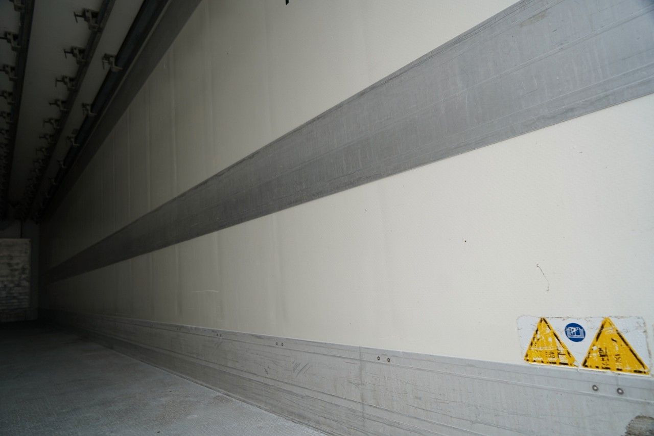 Полуприцеп-рефрижератор Schmitz Cargobull CHŁODNIA / THERMO KING  / HAKÓWKA / OŚ PODNOSZO: фото 17