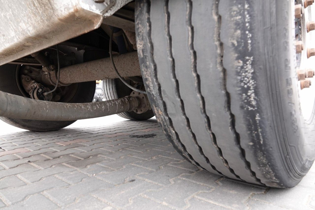 Полуприцеп цистерна для сыпучих грузов Spitzer CEMENTONACZEPA / 37 000 L / SILOS / 3 KOMORY / O: фото 13 Полуприцеп цистерна для сыпучих грузов Spitzer CEMENTONACZEPA / 37 000 L / SILOS / 3 KOMORY / O: фото 13