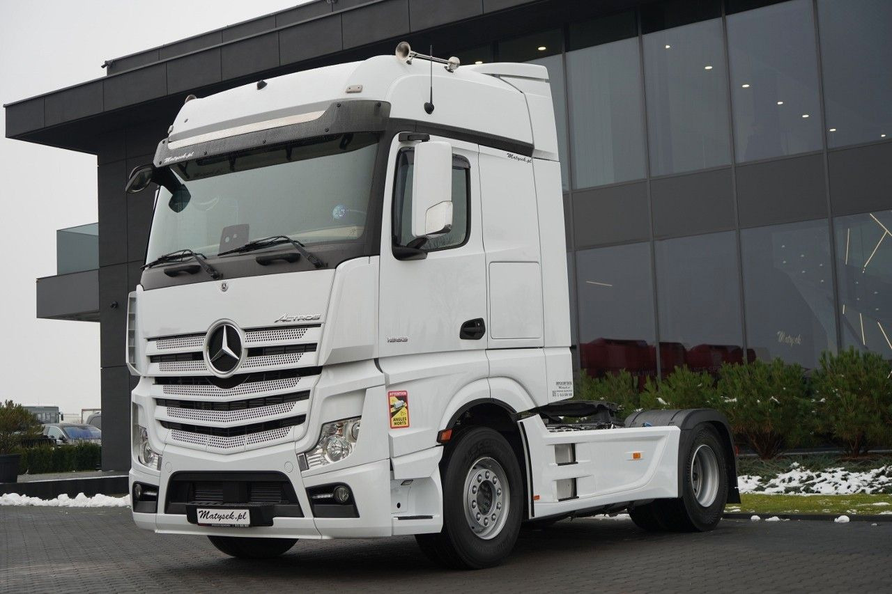 Mercedes-Benz ACTROS 1853 / HYDRAULIKA / RETARDER / BIG SPACE - Тягач: фото 1 Mercedes-Benz ACTROS 1853 / HYDRAULIKA / RETARDER / BIG SPACE - Тягач: фото 1