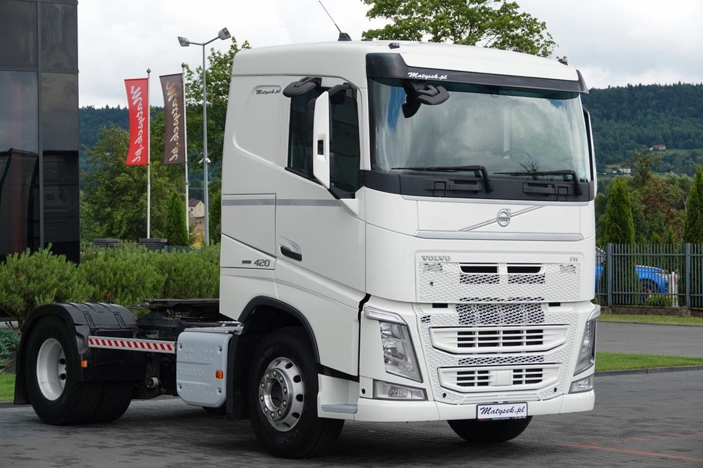 Volvo FH 420 / 13 L / PEŁNY ADR / 2017 ROK / LOW CAB Volvo FH 420 / 13 L / PEŁNY ADR / 2017 ROK / LOW CAB - Тягач: фото 1 Volvo FH 420 / 13 L / PEŁNY ADR / 2017 ROK / LOW CAB Volvo FH 420 / 13 L / PEŁNY ADR / 2017 ROK / LOW CAB - Тягач: фото 1
