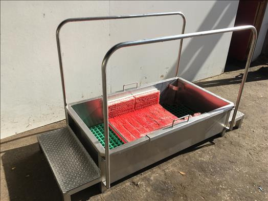 Syspal Stainless boot wash station - Пищевое оборудование: фото 5 Syspal Stainless boot wash station - Пищевое оборудование: фото 5