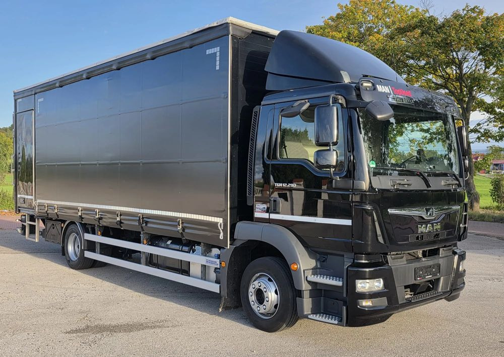 MAN TGM 12.290 / 15.290 / E6/ FIRANKA /BOCZNE DRZWI / BURTO-FIRANKA / 18PALET / WINDA / NISKI PRZEBIEG / 2018/ CAŁY NA PODUSZKACH / SERWISOWANY - Тентованный грузовик: фото 2 MAN TGM 12.290 / 15.290 / E6/ FIRANKA /BOCZNE DRZWI / BURTO-FIRANKA / 18PALET / WINDA / NISKI PRZEBIEG / 2018/ CAŁY NA PODUSZKACH / SERWISOWANY - Тентованный грузовик: фото 2