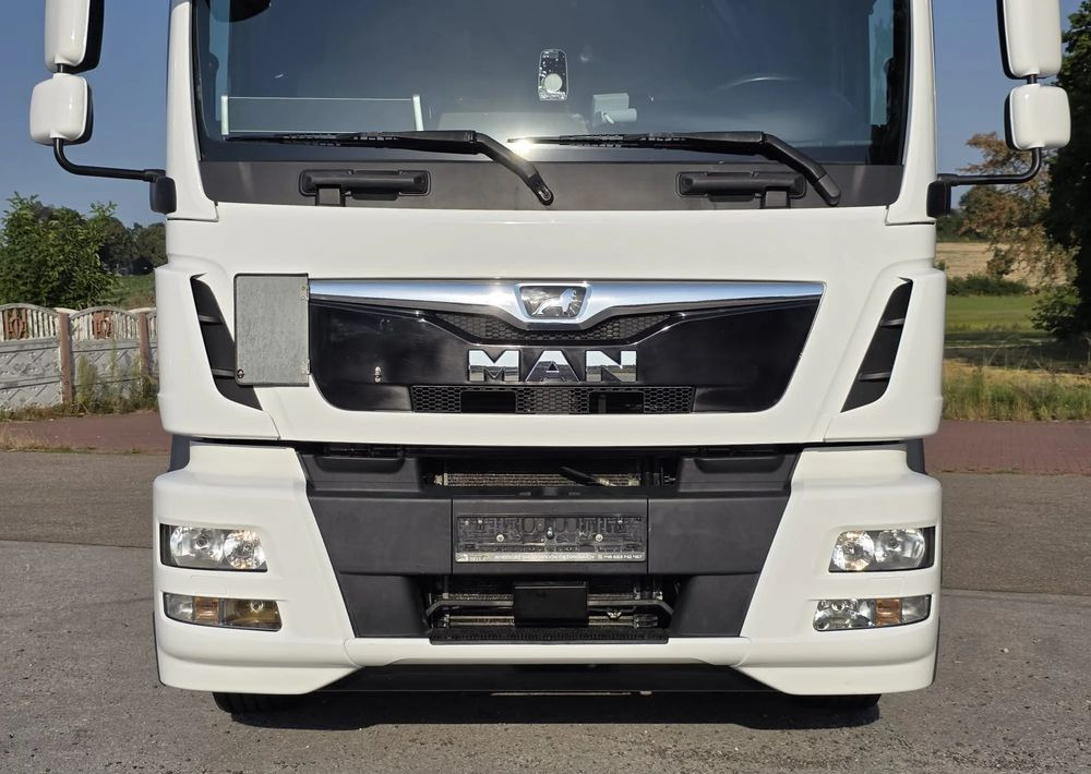 MAN TGM 15.290 / BURTO-FIRANKA / CAŁY NA PODUSZKACH /KLIMA POSTOJOWA / 2018R / NISKI PRZEBIEG / 18 PALET / E6 / JAK NOWY / WINDA / - Тентованный грузовик: фото 4 MAN TGM 15.290 / BURTO-FIRANKA / CAŁY NA PODUSZKACH /KLIMA POSTOJOWA / 2018R / NISKI PRZEBIEG / 18 PALET / E6 / JAK NOWY / WINDA / - Тентованный грузовик: фото 4