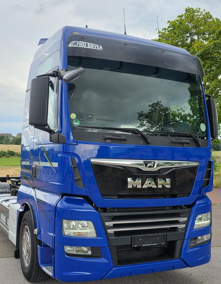 MAN TGX 18.430 / SPROWADZONY / DO ŻYWCA / 2020 / KLIMA POSTOJOWA / SERWISOWANY / JAK NOWY / NISKI PRZEBIEG / RAMA / BDF / E6 - Грузовик-шасси: фото 4 MAN TGX 18.430 / SPROWADZONY / DO ŻYWCA / 2020 / KLIMA POSTOJOWA / SERWISOWANY / JAK NOWY / NISKI PRZEBIEG / RAMA / BDF / E6 - Грузовик-шасси: фото 4