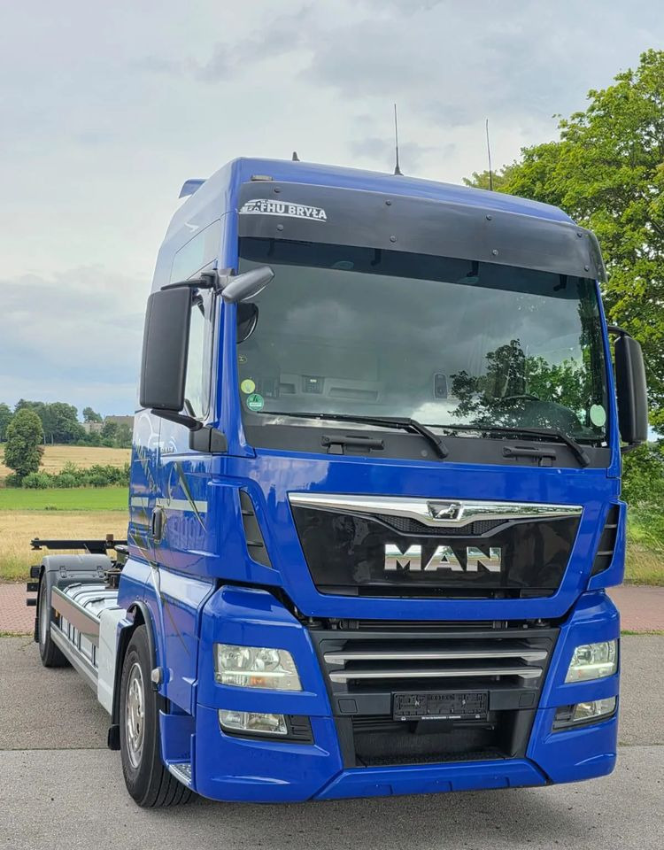 MAN TGX 18.430 / SPROWADZONY / DO ŻYWCA / 2020 / KLIMA POSTOJOWA / SERWISOWANY / JAK NOWY / NISKI PRZEBIEG / RAMA / BDF / E6 - Грузовик-шасси: фото 2 MAN TGX 18.430 / SPROWADZONY / DO ŻYWCA / 2020 / KLIMA POSTOJOWA / SERWISOWANY / JAK NOWY / NISKI PRZEBIEG / RAMA / BDF / E6 - Грузовик-шасси: фото 2