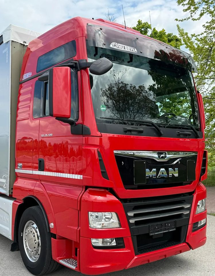 MAN TGX 26.500/LIFT/6X2/KLIMA POSTOJOWA/18PALET/E6/FIRANKA/WINDA/NISKI PRZEBIEG/JEDEN WŁAŚCICIEL/PODWIESZANA OŚ - Тентованный грузовик: фото 3 MAN TGX 26.500/LIFT/6X2/KLIMA POSTOJOWA/18PALET/E6/FIRANKA/WINDA/NISKI PRZEBIEG/JEDEN WŁAŚCICIEL/PODWIESZANA OŚ - Тентованный грузовик: фото 3