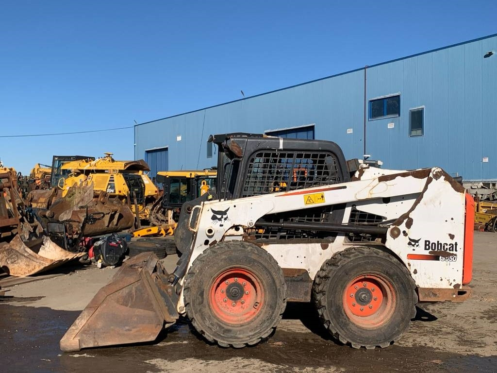 Bobcat S 550 - Мини-погрузчик с бортовым поворотом: фото 5 Bobcat S 550 - Мини-погрузчик с бортовым поворотом: фото 5