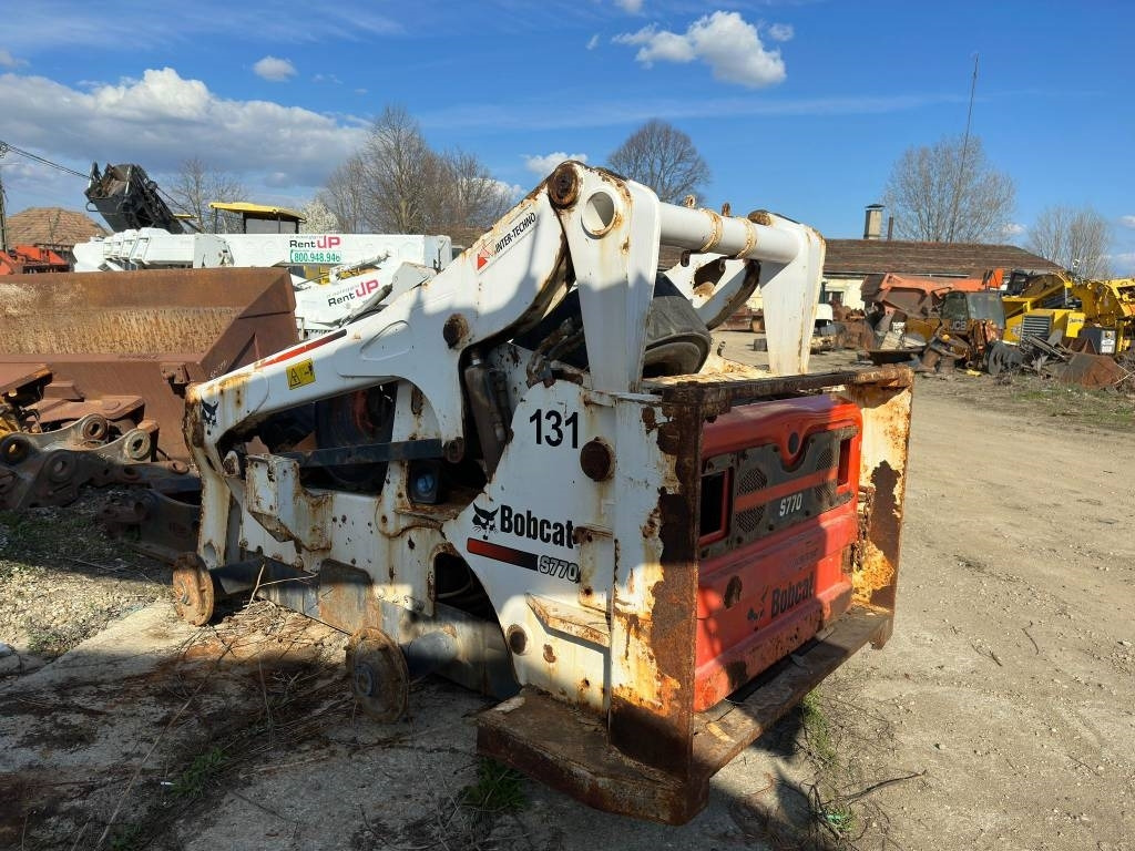 Bobcat S 770 FOR PARTS - Мини-погрузчик с бортовым поворотом: фото 4 Bobcat S 770 FOR PARTS - Мини-погрузчик с бортовым поворотом: фото 4