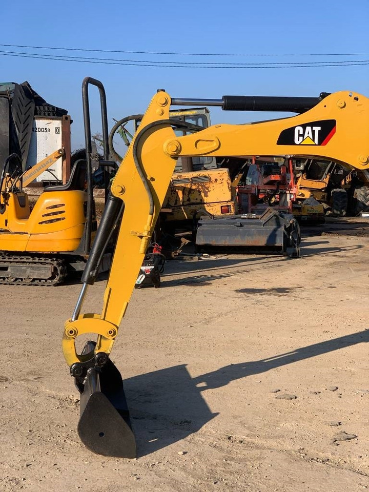 CAT 301.6C - Мини-экскаватор: фото 4 CAT 301.6C - Мини-экскаватор: фото 4