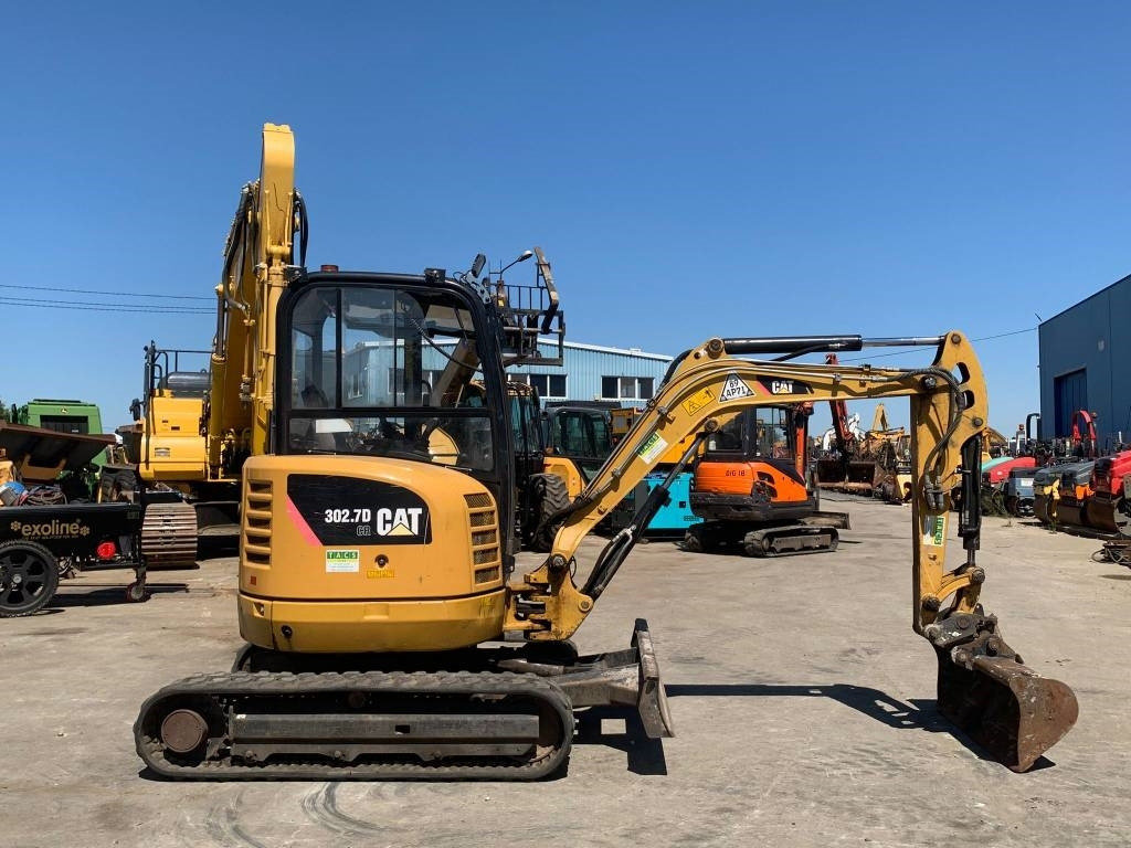 CAT 302.7 CR - Мини-экскаватор: фото 3 CAT 302.7 CR - Мини-экскаватор: фото 3