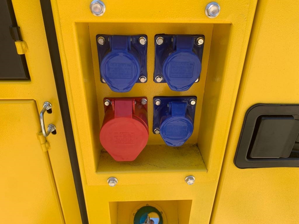 Электрогенератор Compal VG-R30: фото 7 Электрогенератор Compal VG-R30: фото 7